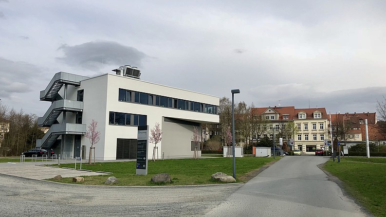 Blick auf das Gebäude des Frauenhoferinstituts